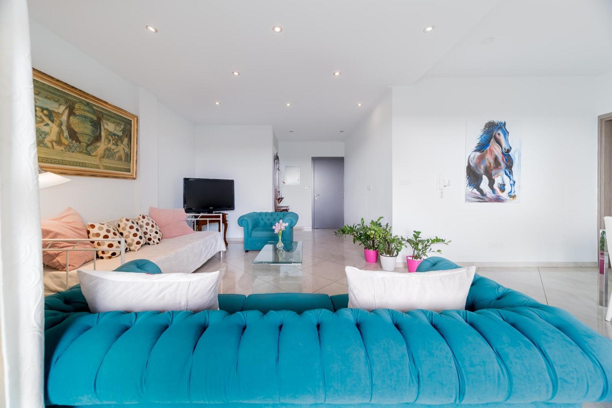 Mesogios House Suites ラルナカ エクステリア 写真